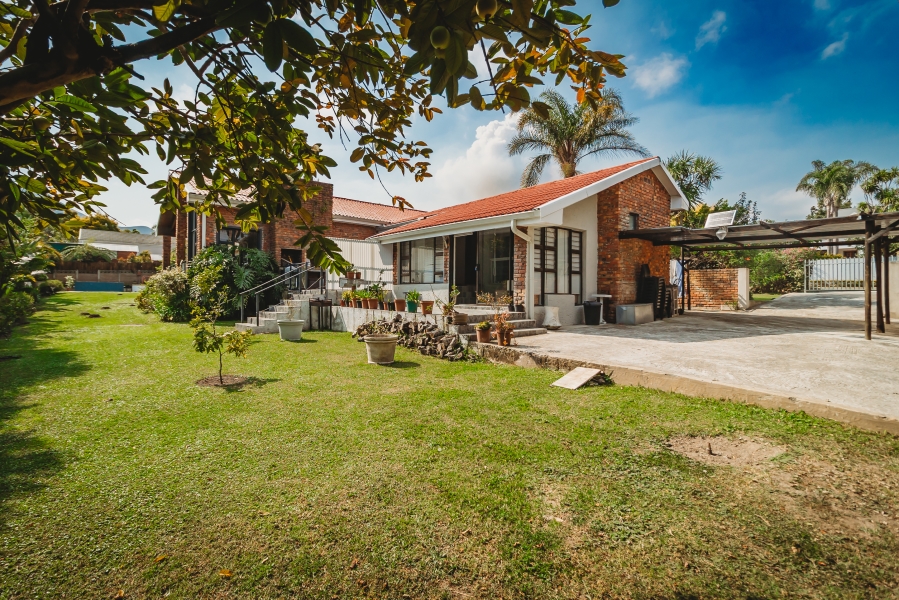 6 Bedroom Property for Sale in Camphersdrift Western Cape